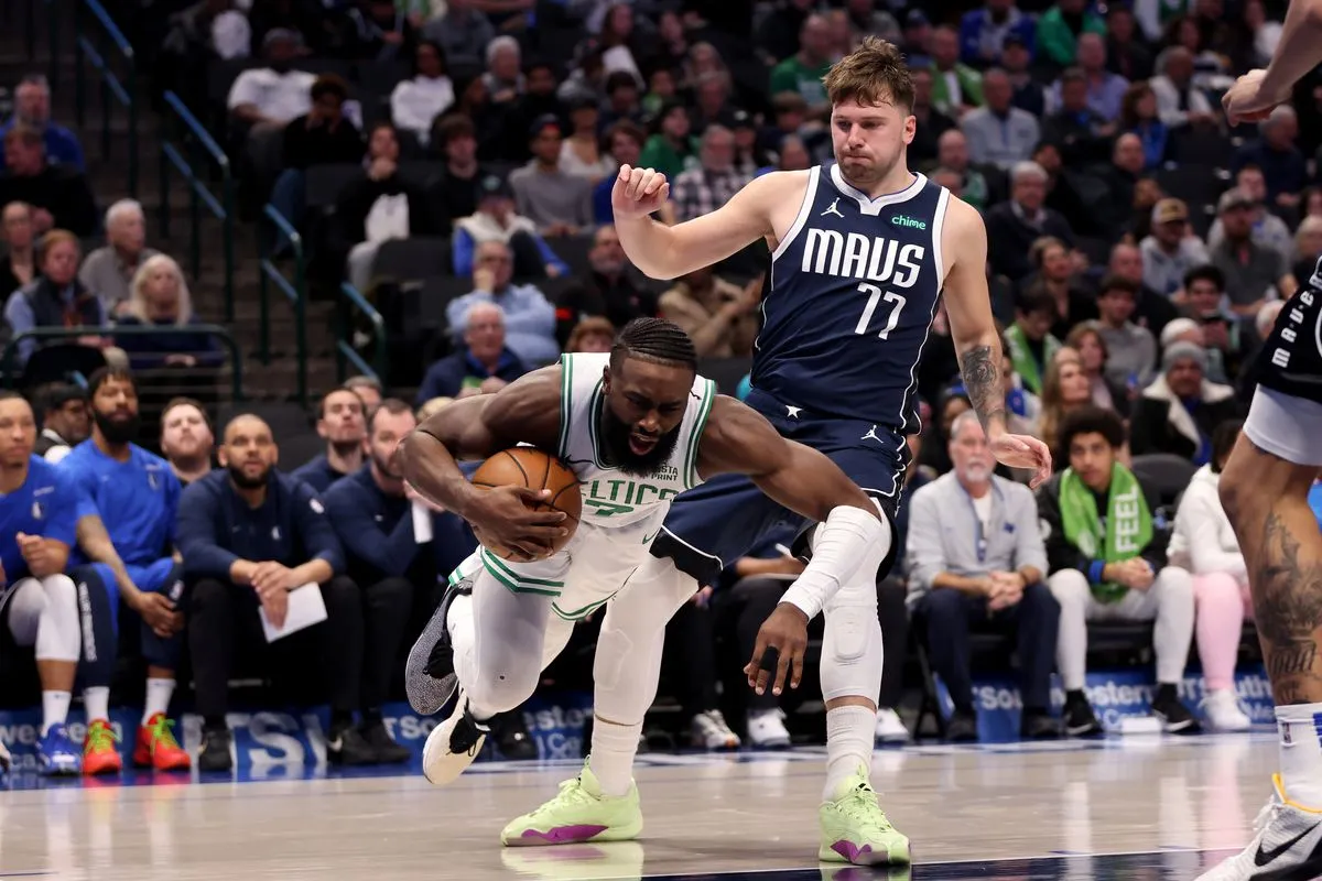 boston celtics leads the nba finals over dallas mavericks